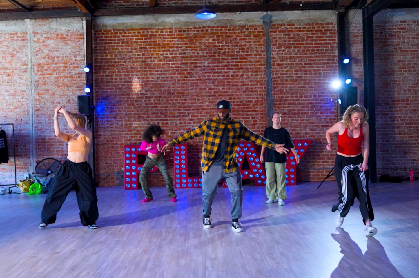 Nelly - Where the Party At - Group 17