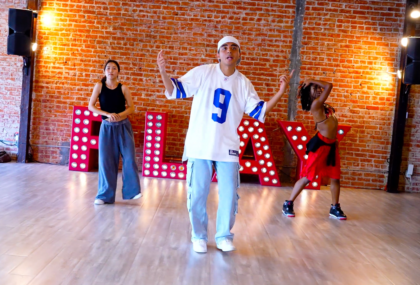 Missy Elliott - Lose Control - Group 5