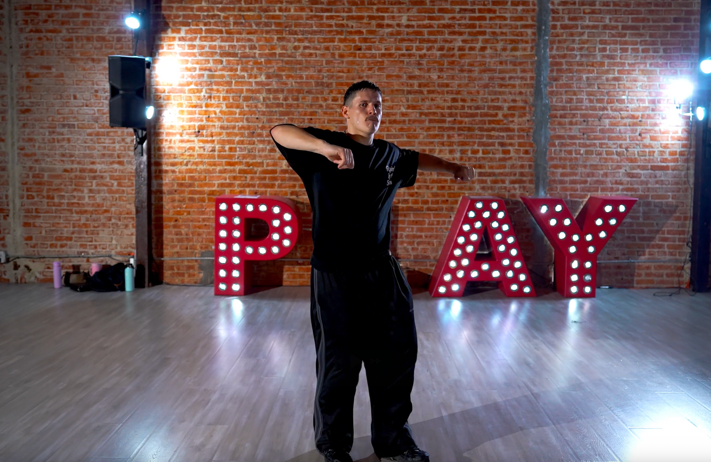 Justin Bieber - Wait For a Minute - Group 3