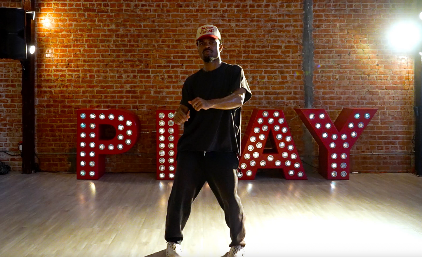 Verse Simmonds - Back Outside - Round 2 - Group 9