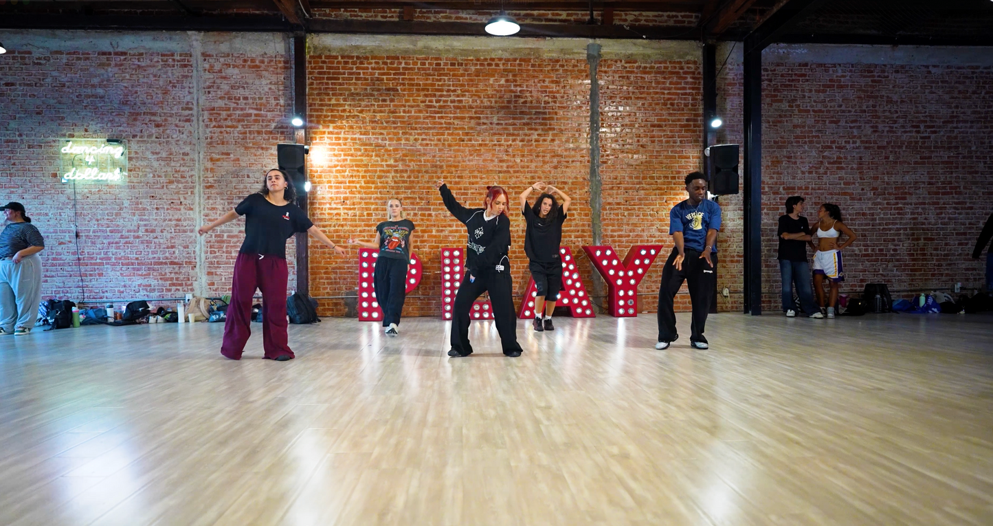 Michael Jackson - PYT - Group 3