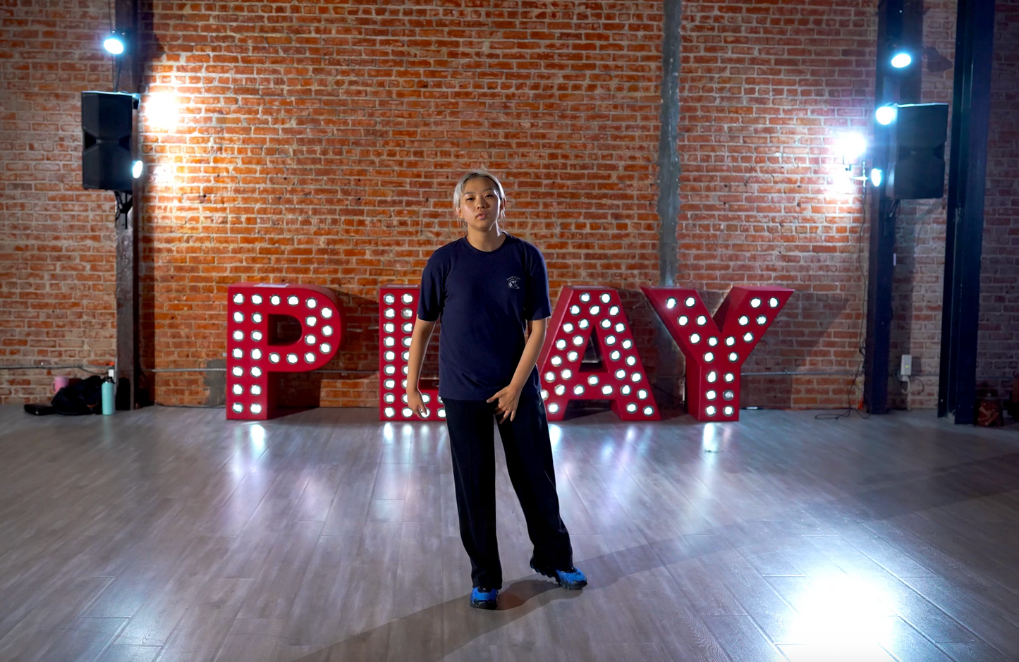 Justin Bieber - Wait For a Minute - Group 1