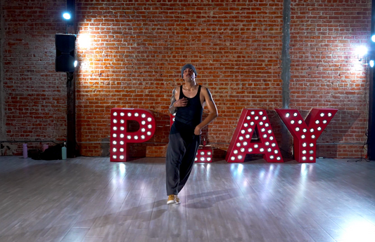 Justin Bieber - Wait For a Minute - Group 5