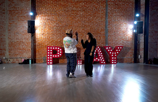 Justin Bieber - Wait For a Minute - Group 6