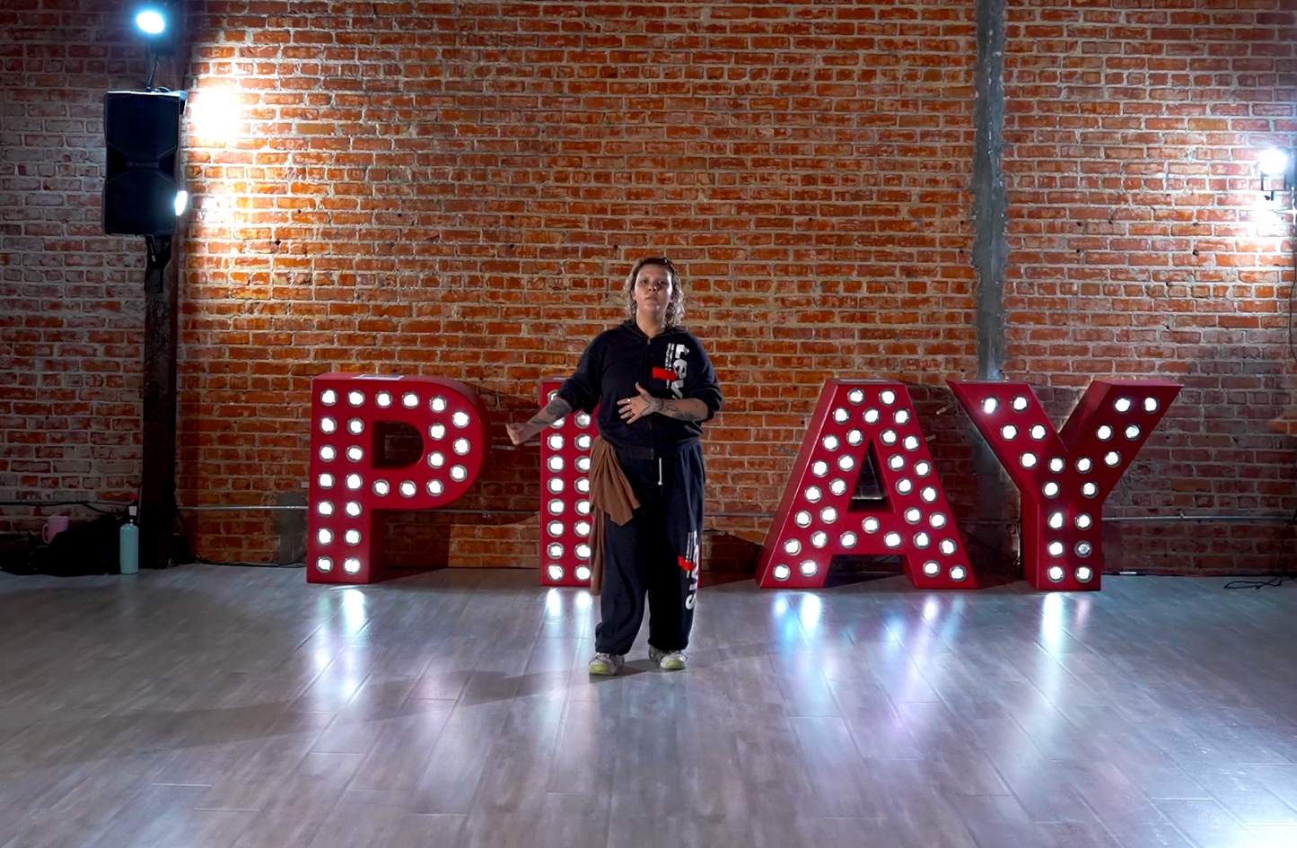 Justin Bieber - Wait For a Minute - Group 13