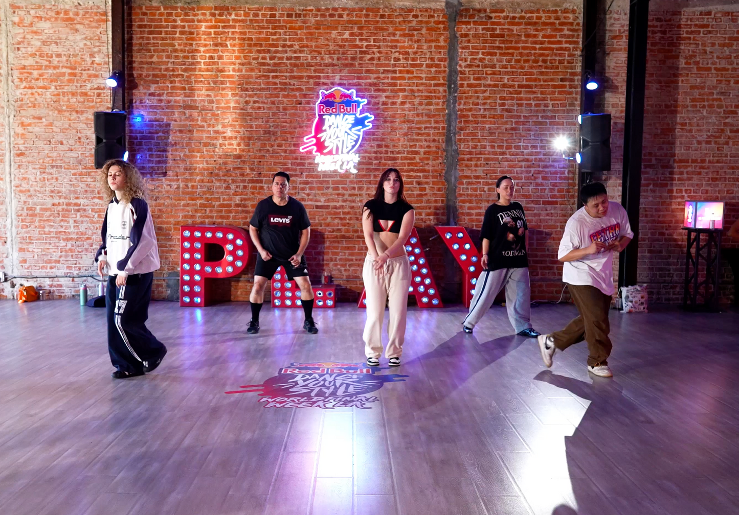 Chris Brown & Tyga - Haute - Group 9