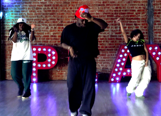 Chris Brown - Loyal - Round 3 - Group 1