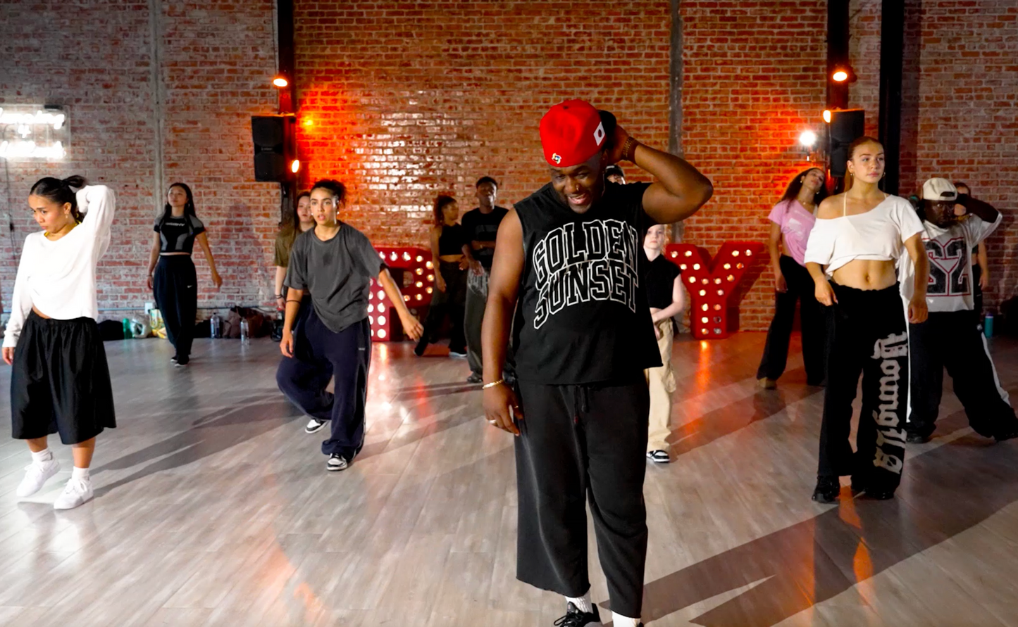 Leon Thomas - Yes It Is - Class